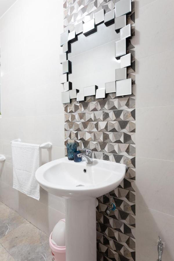F3 Room 3, Private Room Two Single Beds Shared Bathroom Мсида Экстерьер фото